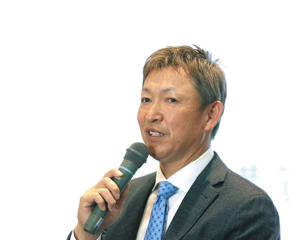 中日】立浪和義監督が沖縄キャンプで実戦増やす考え「若い選手もいるし