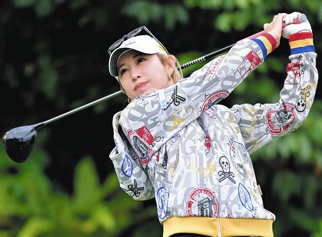 キンクミ”金田久美子が好発進2打差6位 最近始めた“メモ”に「自分