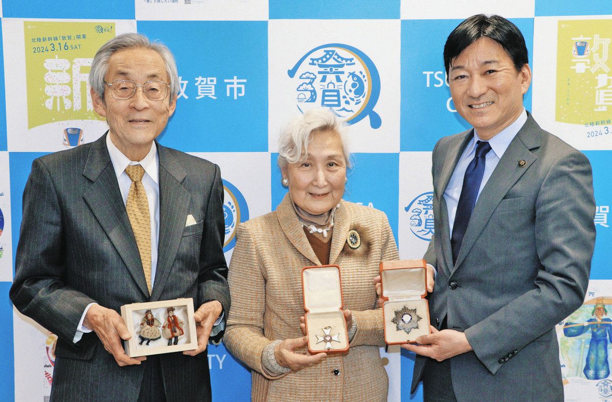 孤児救済の勲章 敦賀へ 阪本元県知事の遺品 ポーランドから贈られる