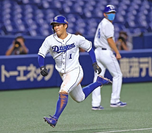 セリーグ元中日ドラゴンズ井端選手スパイク