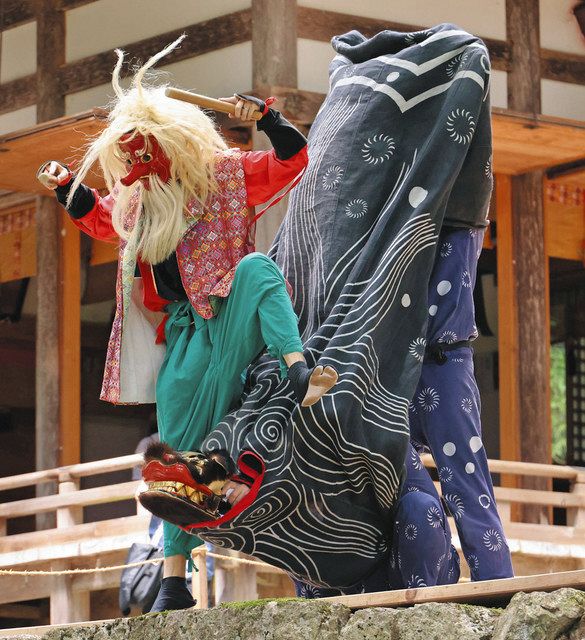 【中古】 初山河 句集/花神社/獅子倉一彦 数河獅子、伝統の大技で有終の美 古川の「若社」解散前に最後の奉納