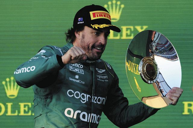 フェルナンド・アロンソ、移籍したアストンマーティンで快進撃：中日