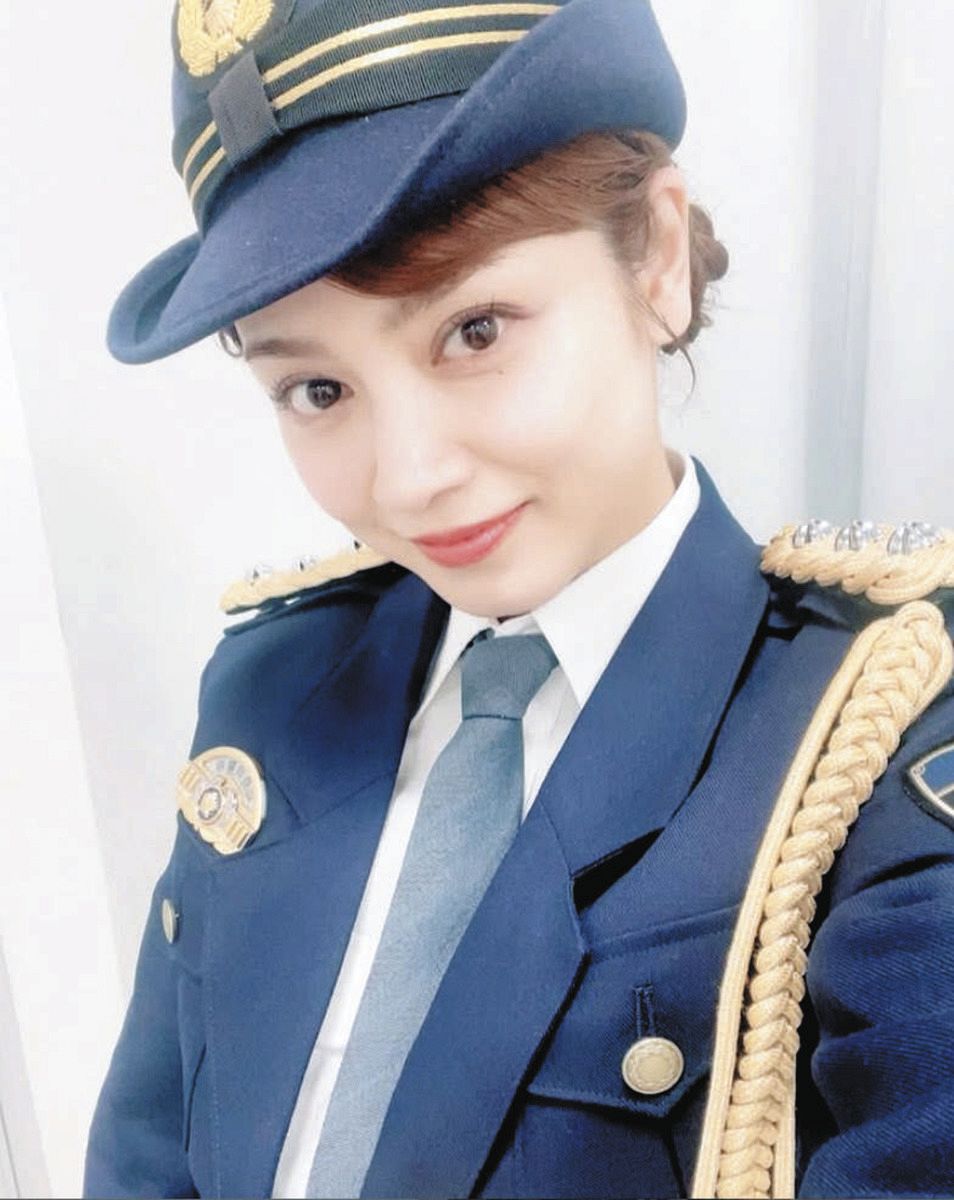 婦警 