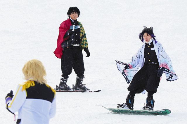 鬼滅の刃 コスプレで滑る 高山のスキー場で仮装大会 中日新聞web