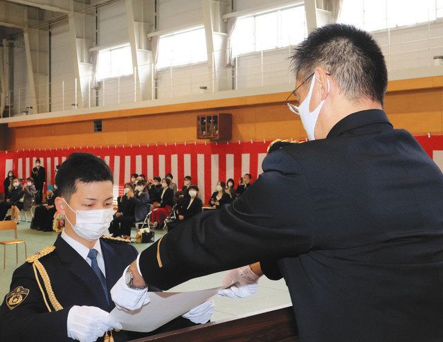 小さな職務一つ一つに全力 県警察学校 卒業生２０人決意新た 中日新聞web