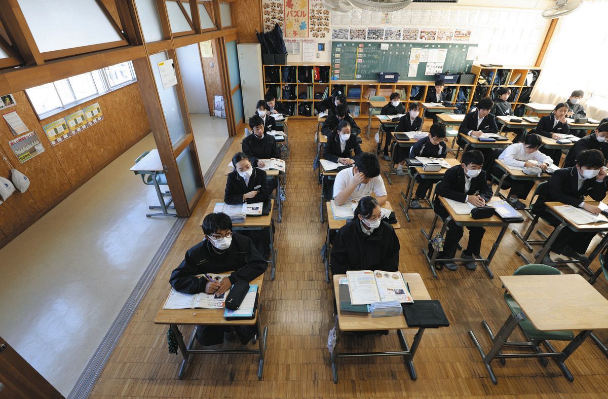 北 名古屋 市立 西春 中学校