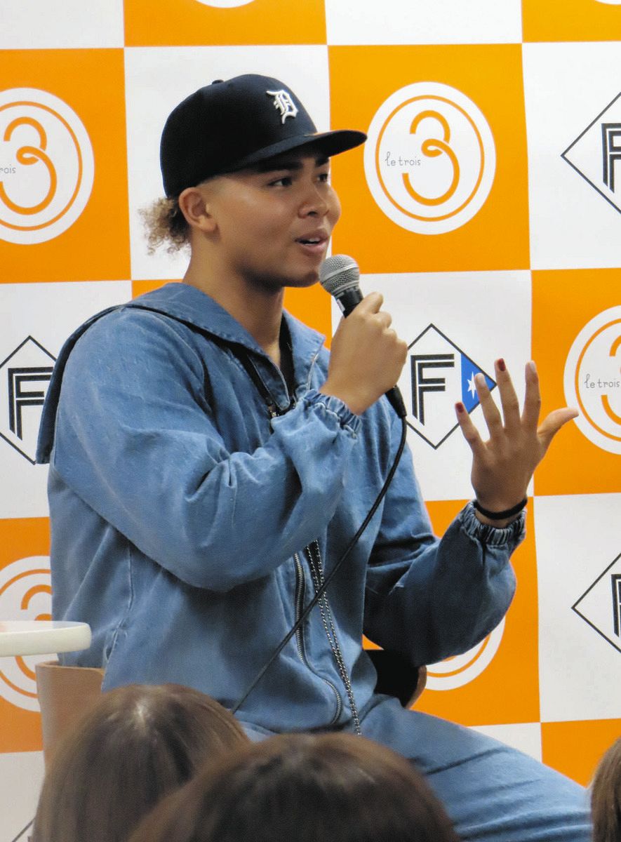 日本ハム・水谷瞬、日ごろのネイルへのこだわり明かす 赤＆白の