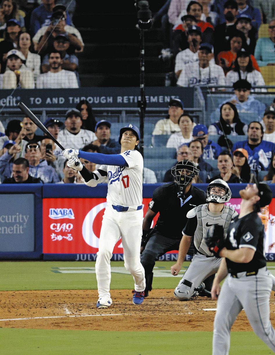 ドジャース 大谷翔平
ボブルヘッド ミニ
ホームユニフォーム
4.5インチ ◇大谷翔平、5年連続5度目の30号ホームラン…シーズン56発超