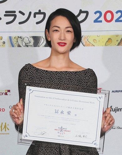 冨永愛 おしゃれにフレンチ楽しんで レストランウィーク親善大使に就任 中日スポーツ 東京中日スポーツ 冨永愛 おしゃれにフレンチ楽しんで レストランウィーク親善大使に就任 中日スポーツ 東京中日スポーツ