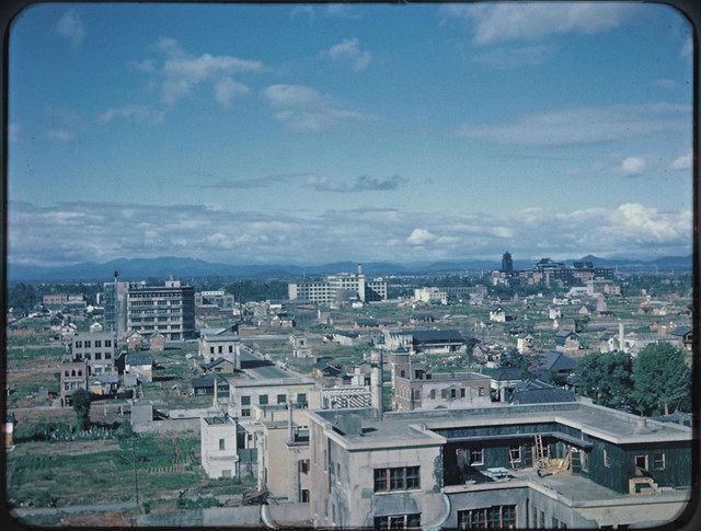 焦土の名古屋、AIで色彩とり戻す 本紙所蔵のパノラマ写真をカラー化