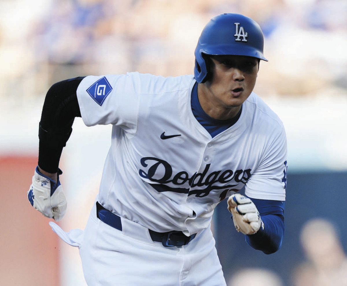 ドジャース・大谷翔平、第2打席は死球 すかさず”30歳初盗塁”に成功