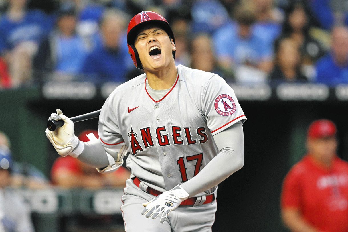 大谷翔平 第2打席で右翼線に二塁打 直前に自打球当てもん絶 痛む足ひきずり激走 Mlb 中日スポーツ 東京中日スポーツ