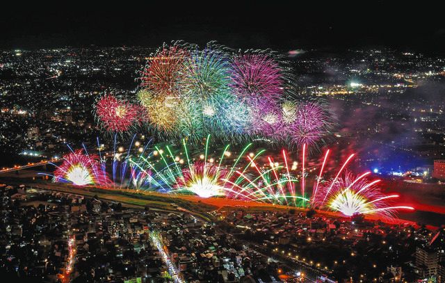 動画・写真で見る】岐阜の夜空を焦がす 「第１回ぎふ長良川花火大会