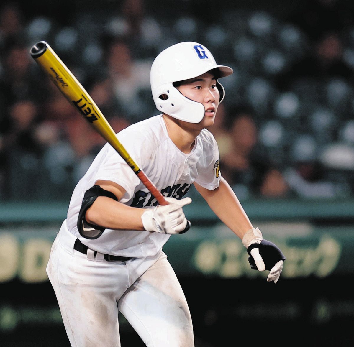 先輩方と一番長い夏にしたい」 県岐阜商の内山選手、スイングに気持ち