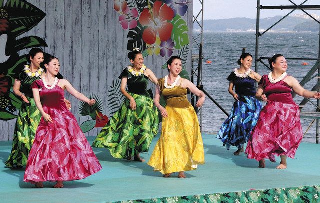 三河湾バック、優雅にフラダンス 26日まで、西尾でハワイアン