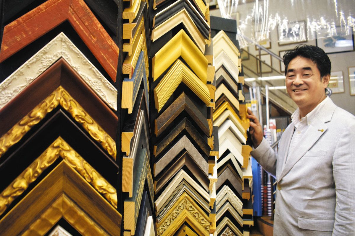 芸術と心を飾る額縁 2000点以上取り扱う三重の専門店主が語る魅力：中