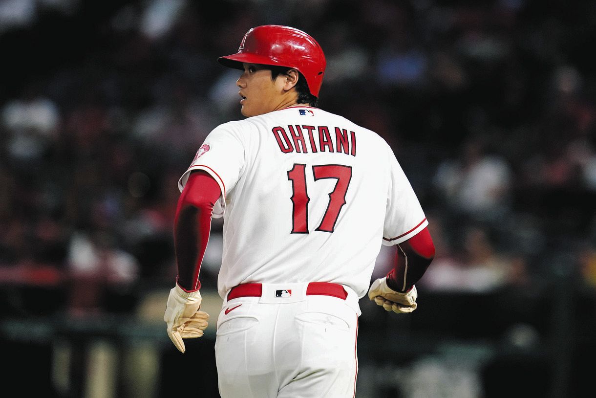 大谷翔平「ウワッー！」と絶叫の自打球後に空振り三振…第1打席は自己