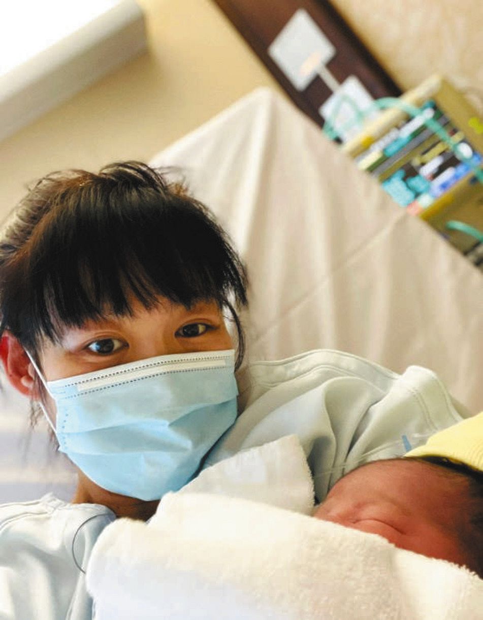 写真 地球へようこそ だいたひかるの子どもとのツーショット 中日スポーツ 東京中日スポーツ