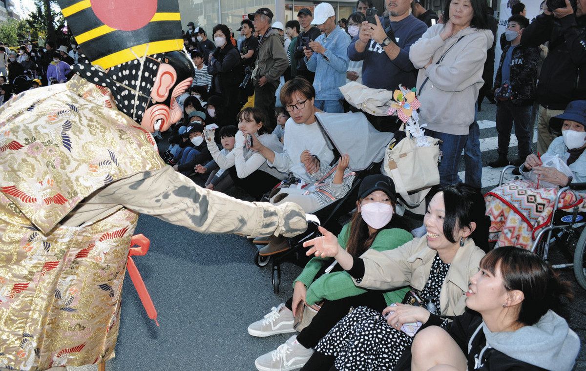 獅子が舞う 第16回南信州獅子舞フェスティバル＞ 勇壮に優美に：中日新聞Web