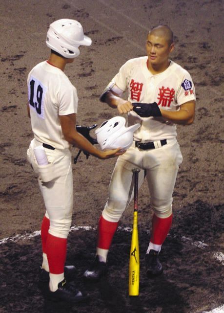 降雨で1時間半中断「初戦の入り難しい」プロ注目の智弁学園・前川右京