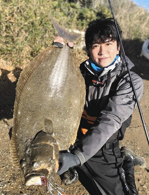 中スポ釣りナビコンテスト 松山さん大賞 座布団ビラメ８６センチ舞う 中日スポーツ 東京中日スポーツ