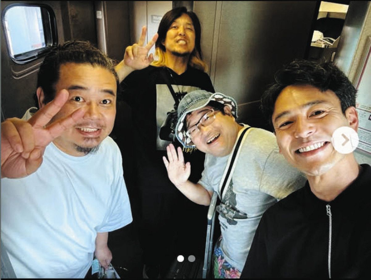 ◇妻夫木聡、サンボマスターと新幹線でばったり【写真】：中日スポーツ