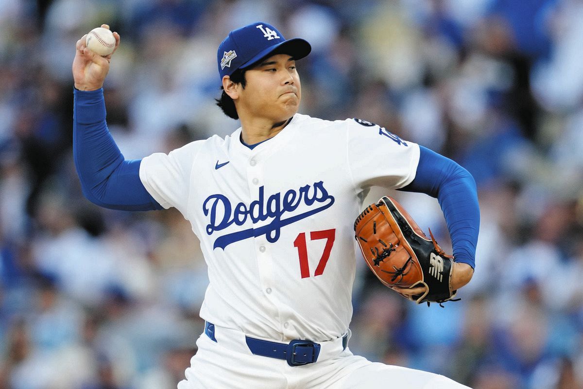 大谷翔平、白の長袖＆黒パンツでさっそうと球場入り…死闘から一夜