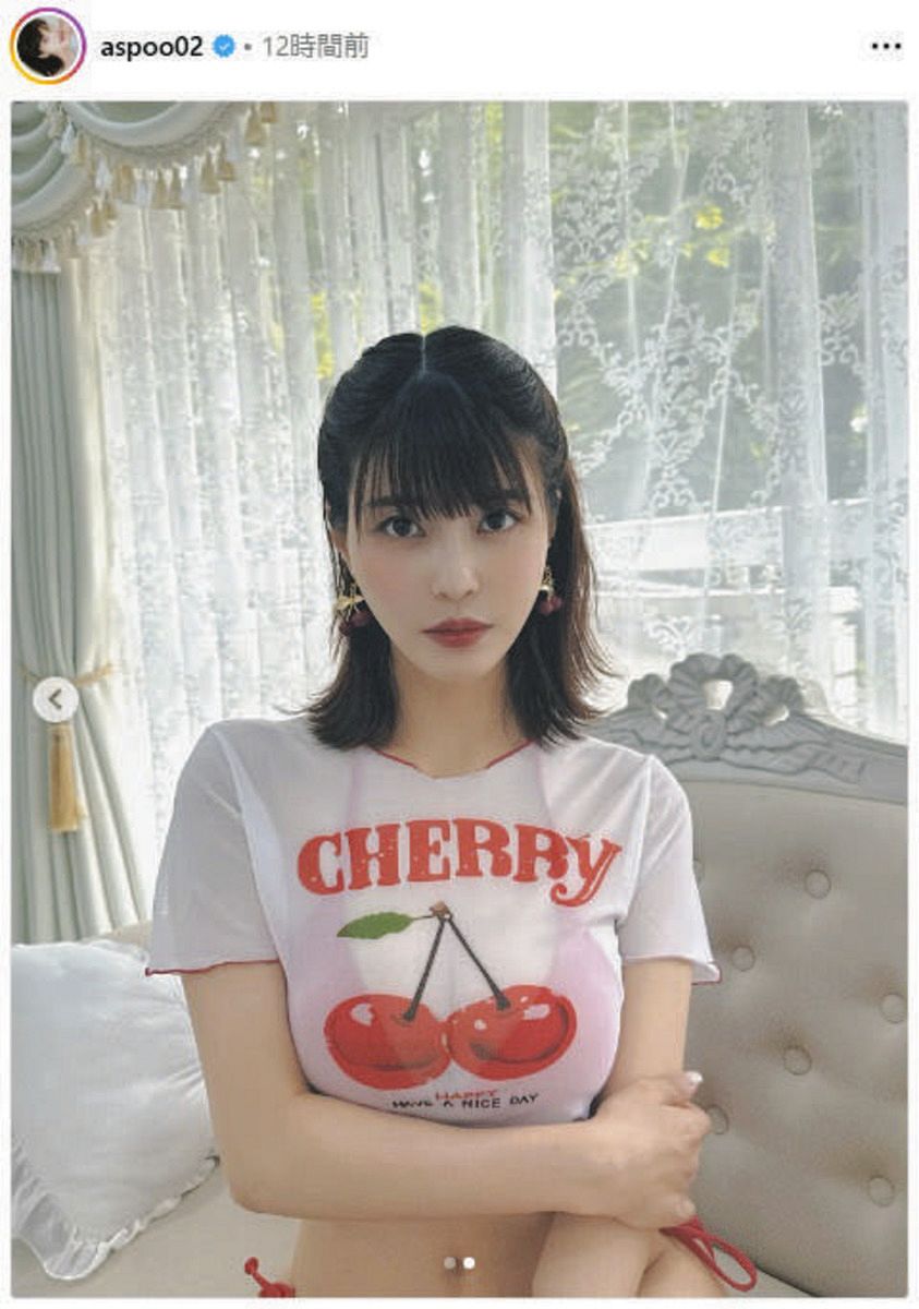 ◇岸明日香、ファン大興奮の「反則」ショット【写真】：中日スポーツ