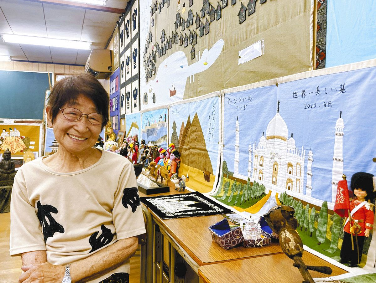 旅の記憶 一針一針に込め 94歳の西川さん、名古屋でパッチワーク展：中