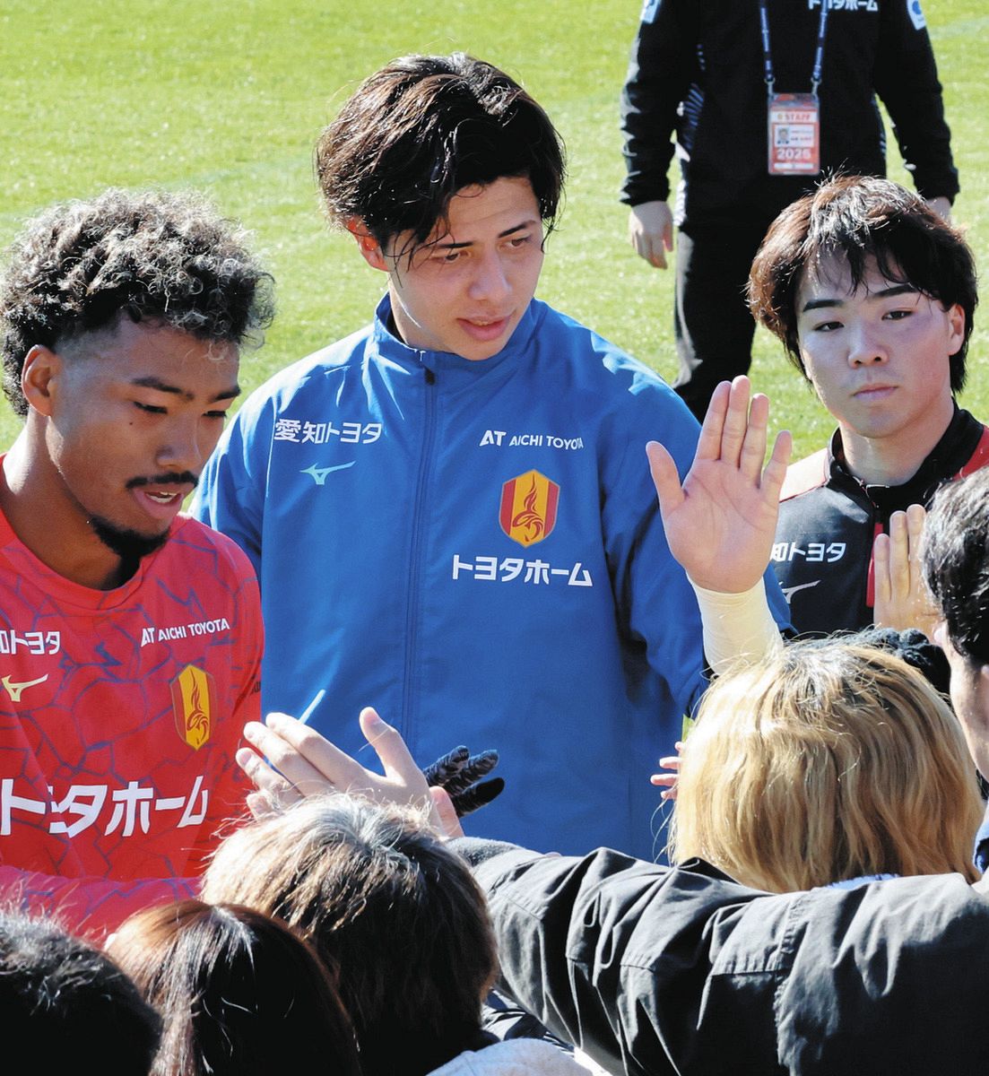名古屋グランパス・GKピサノが20歳の誕生日 母から”特製”枕が贈られる