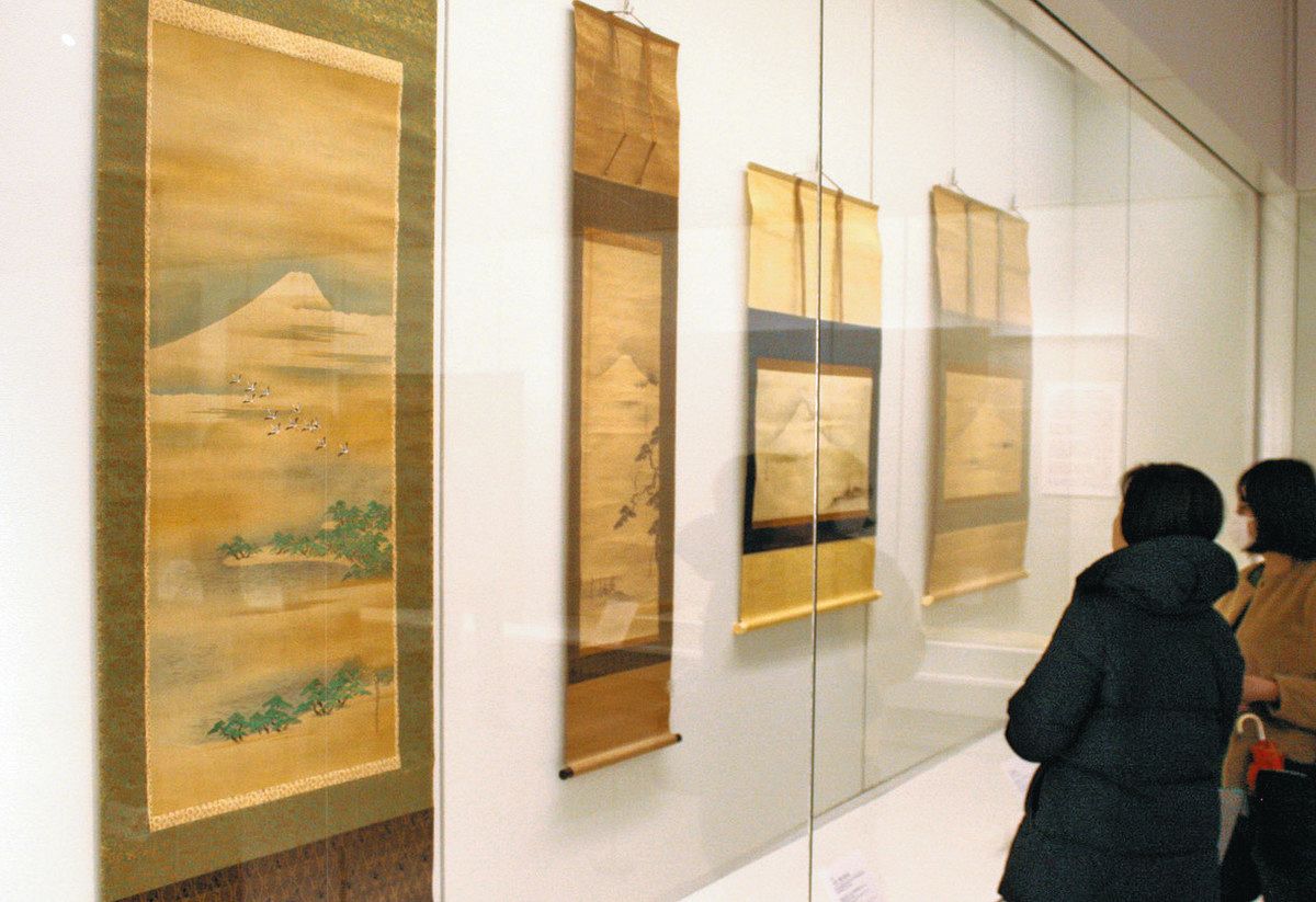 狩野派「富士山 芸術の源泉」 静岡県富士山世界遺産センターで特別展