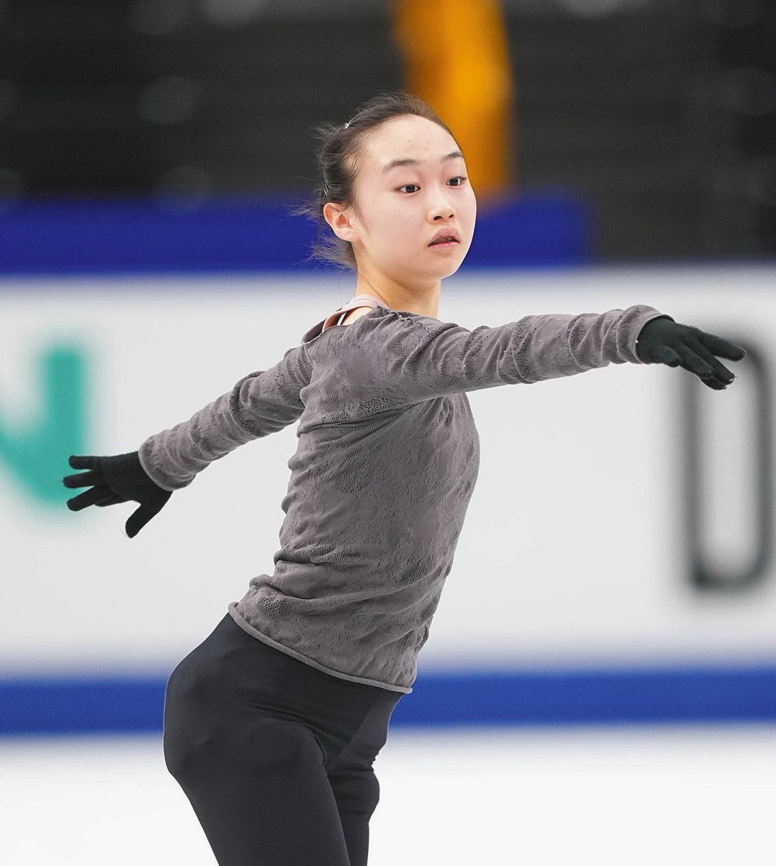 松生理乃3回転半は封印 後半に3本の連続ジャンプ、五輪出場へ攻めのプログラム【フィギュア全日本選手権】:中日スポーツ・東京中日スポーツ