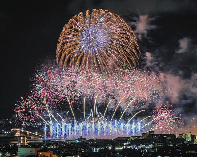 動画・写真で見る】蒲郡まつり納涼花火大会、夏の夜を焦がす5000発