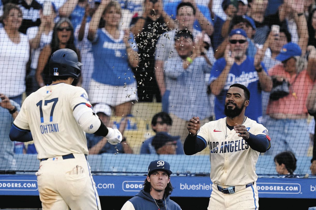 マニー　7/21球場配布 テオスカー•ヘルナンデス ワールドチャンピオン マニー様専用 7/21球場配布 テオスカー•ヘルナンデス ワールド