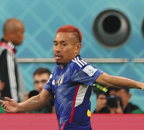 実使用ユニフォーム　長友佑都　日本代表　国際親善試合 5日の代表戦に向け、長友がユニフォームプレゼントを告知「しっかり