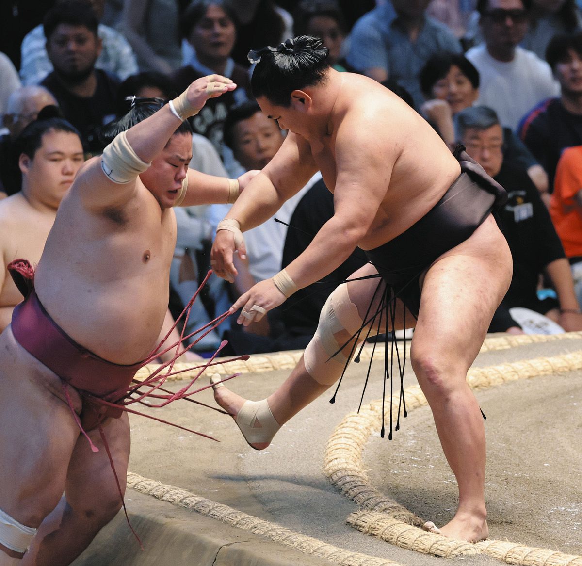 横綱豊昇龍、圧倒の押し出しで通算400勝達成も「終わったことは終わっ