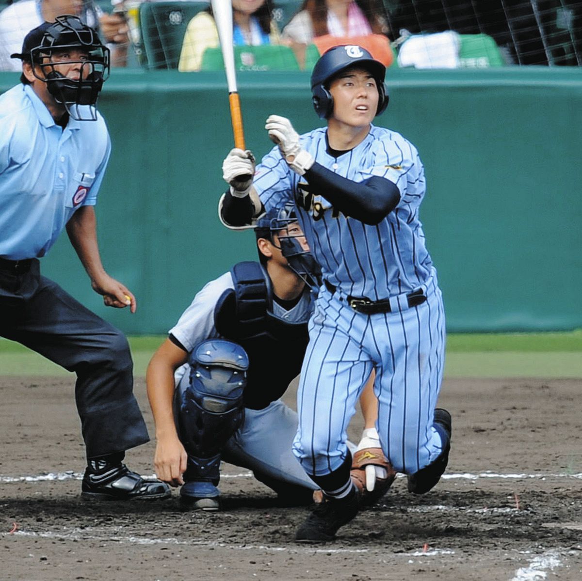 ◇東海大相模・小笠原慎之介、勝ち越しソロ【写真】：中日スポーツ