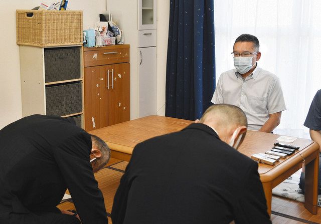 名古屋の中１自殺 当時の校長ら謝罪 両親宅訪れ 申し訳ありません 中日新聞web