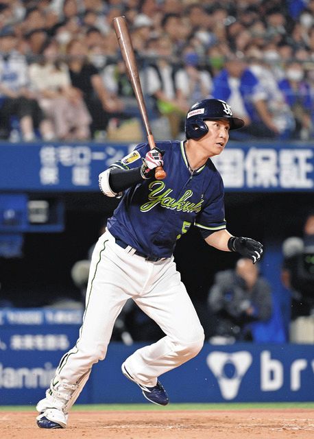 川端慎吾選手のアンダーシャツ あき