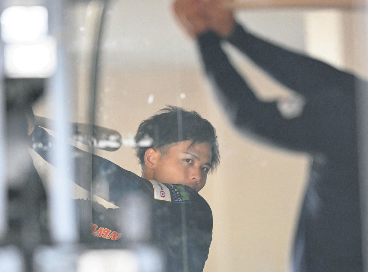 侍ジャパン』中日・石橋康太が野手でただひとり休日返上し汗 筋トレと 