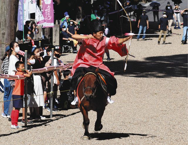 疫病退散願う矢 的中 土岐 八幡神社 中日新聞web
