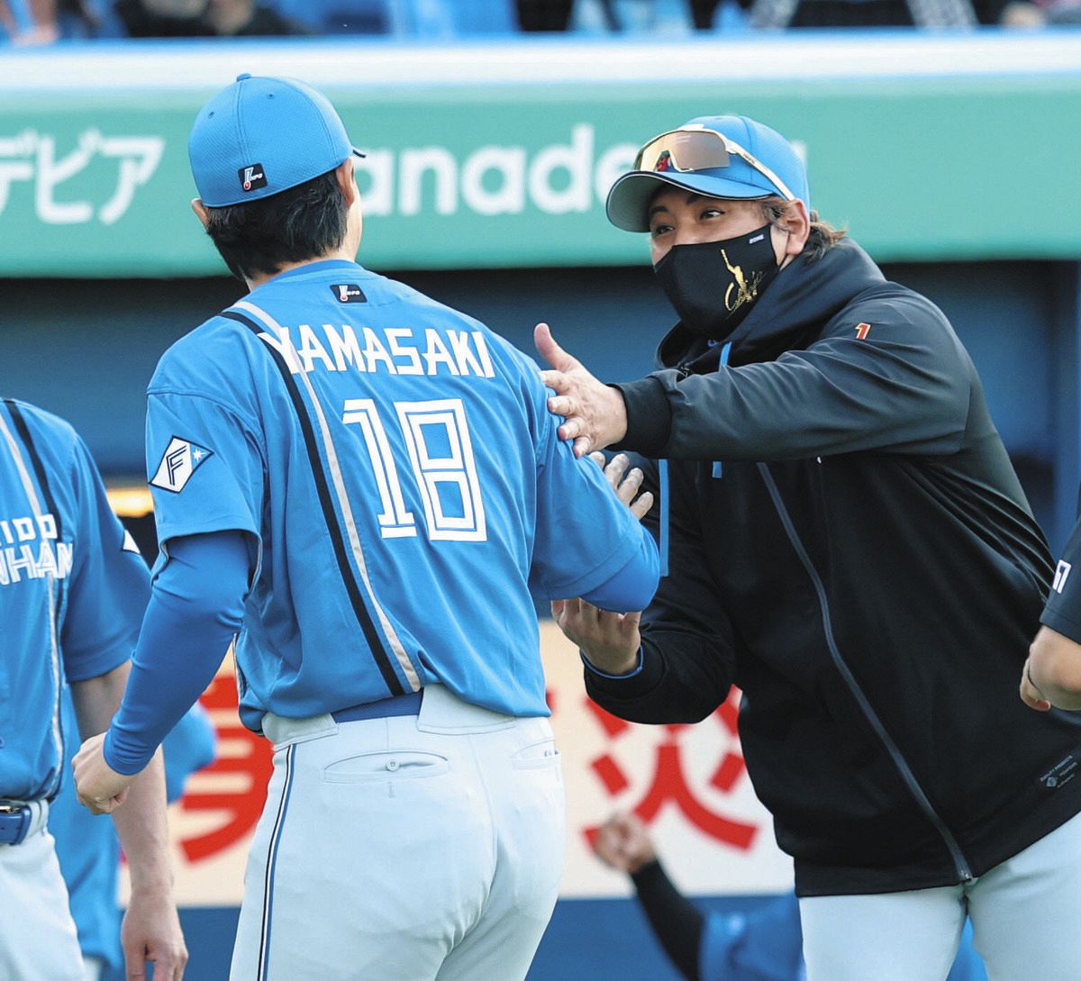 二刀流療法”で復調、日本ハム・山崎福也、打席に立つことで「リズムが