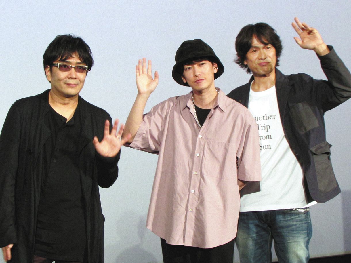 佐藤健 江口洋介 るろ剣 おしのび鑑賞 終了後あいさつにサプライズ登場で観客ビックリ 中日スポーツ 東京中日スポーツ 佐藤健 江口洋介 るろ剣 おしのび鑑賞 終了後あいさつにサプライズ登場で観客ビックリ 中日スポーツ 東京中日スポーツ