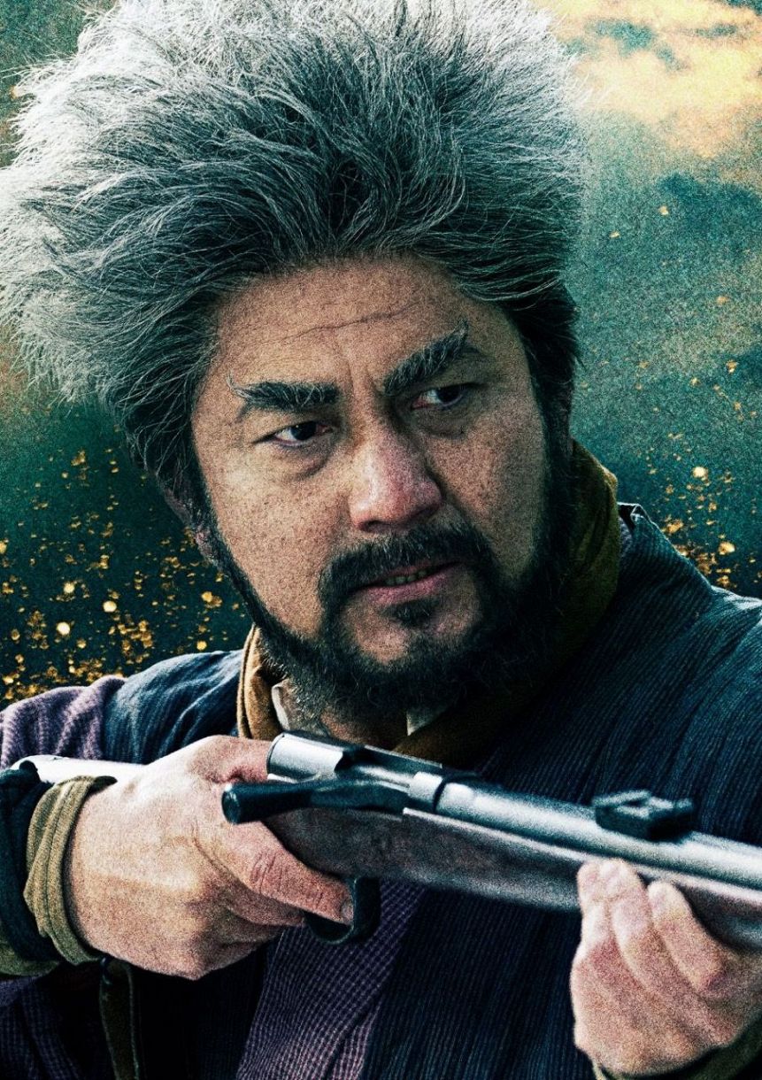 くまさん専用、ゴールデンカムイ実写映画化記カバー＋公式ファンブック全32