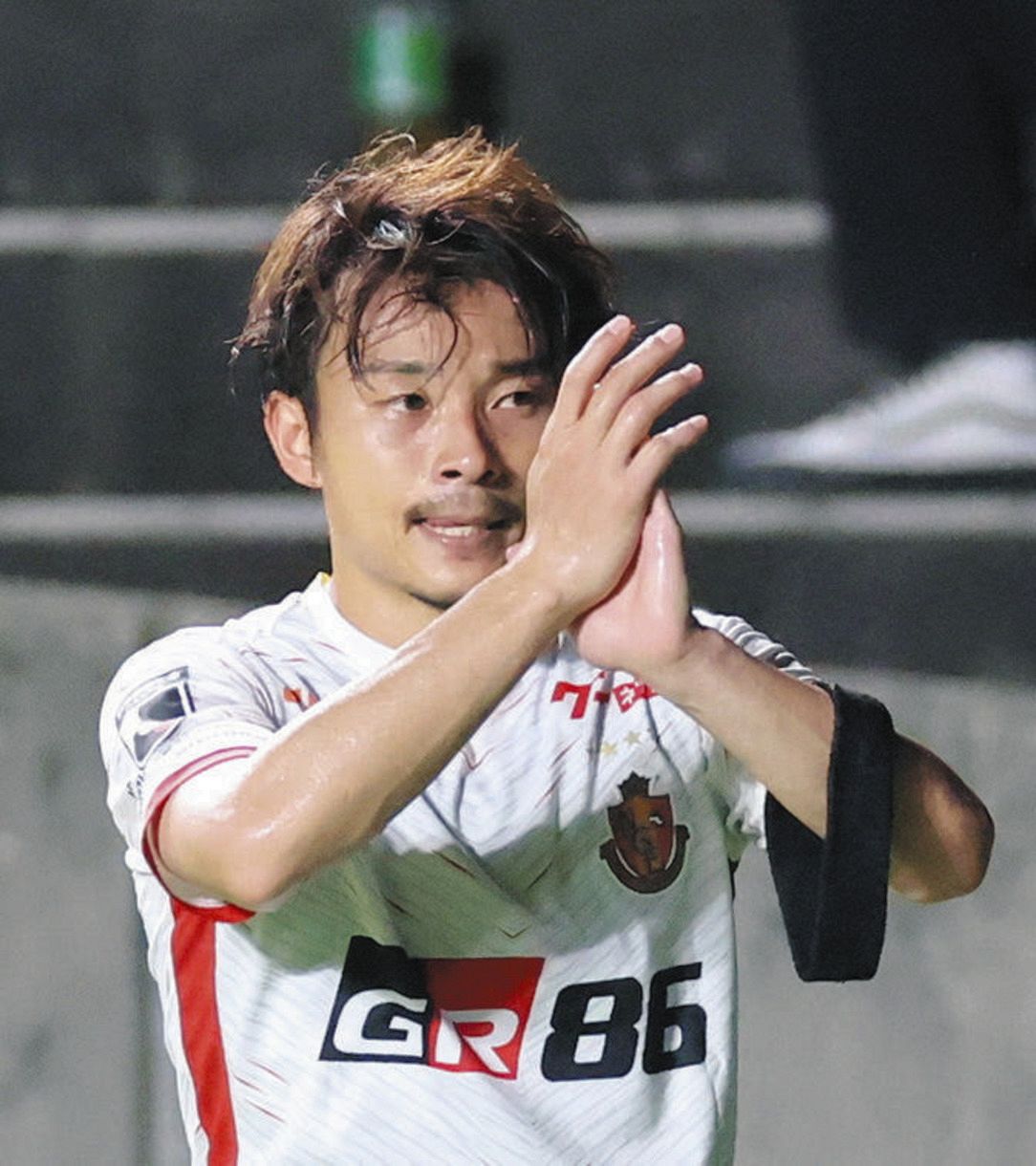 洋服通販 - 新作アイテムを 名古屋グランパス最終戦…阿部浩之に大きな拍手が響く「ラスト その他