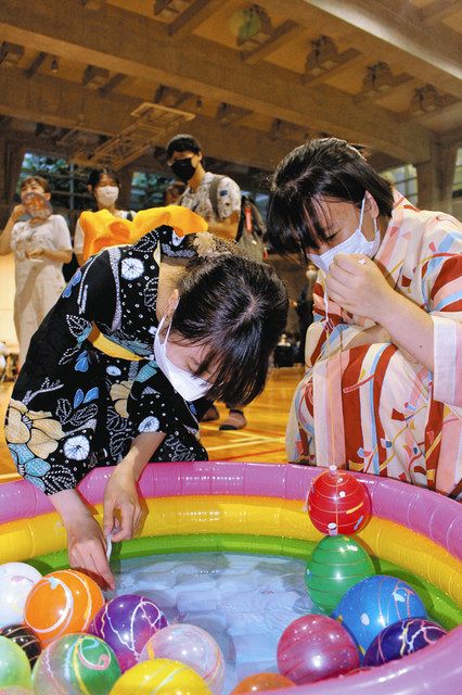 文化芸大 ３年ぶり納涼祭 留学生ら浴衣姿で夏満喫 中日新聞しずおかweb