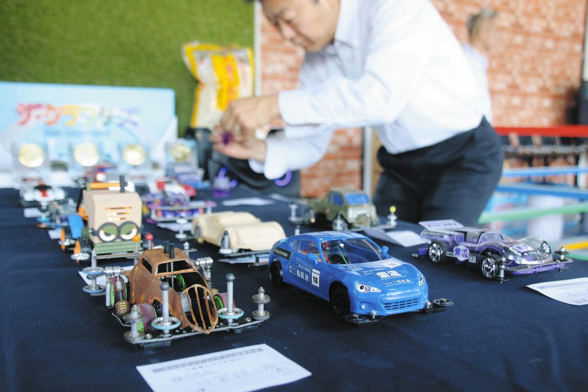 ミニ四駆　3点　未組立 Amazon | 未組立エアロミニ四駆 シャドウブレイカーZ3 通販