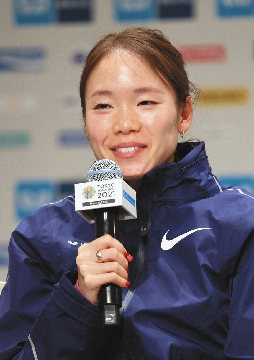 一山麻緒 夫の鈴木健吾とともに出場 夫妻 のギネス記録は 目指していないです 東京マラソン 中日スポーツ 東京中日スポーツ