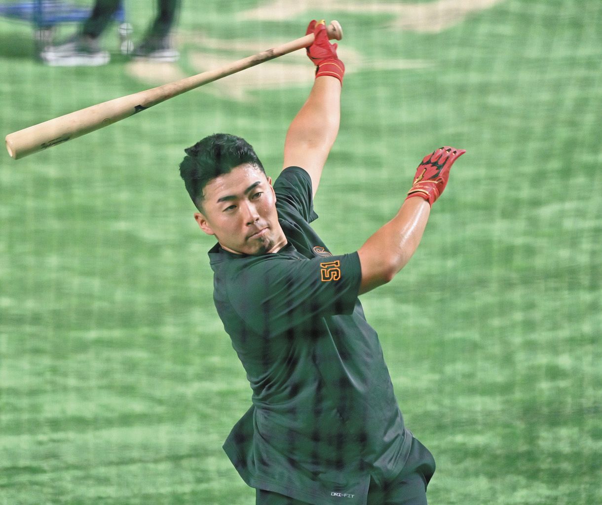 ドラ1の18歳浅野翔吾が1軍試合前練習に合流 フリー打撃で8本スタンド