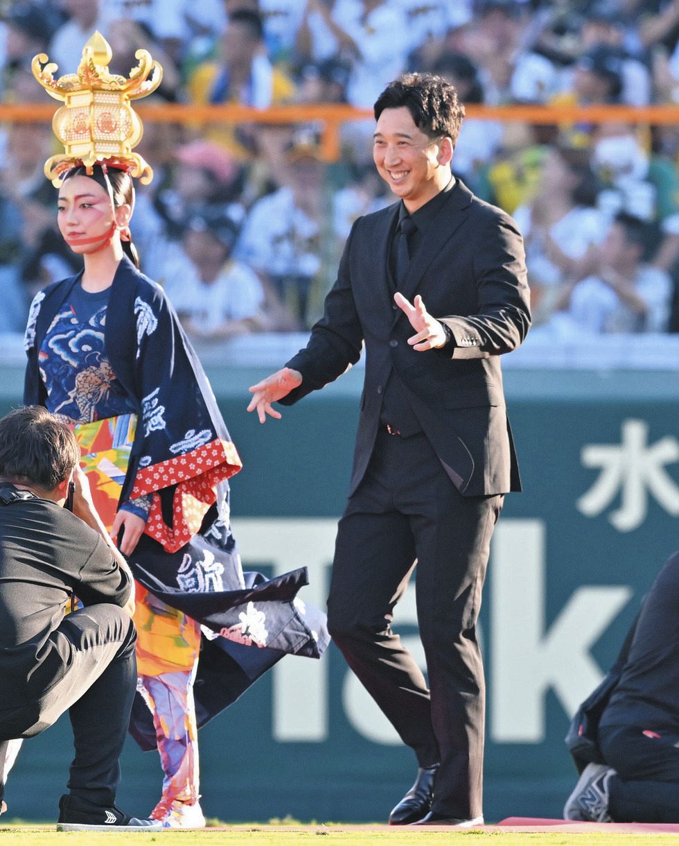 阪神】「バースの再来（本物）」甲子園100周年式典に登場で歓喜の声